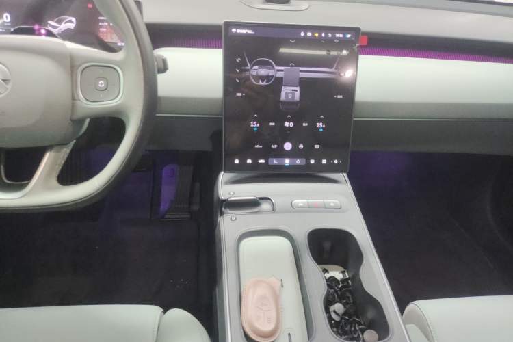 Used Nio ET5 2022 75 kWh Audio And AC Panel