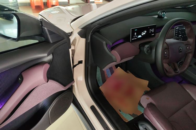 Used Nio ET5 2022 75 kWh Driver Seat