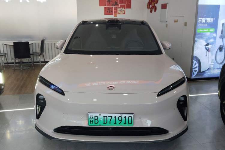 Used Nio ET5 2022 75 kWh Exterior 1