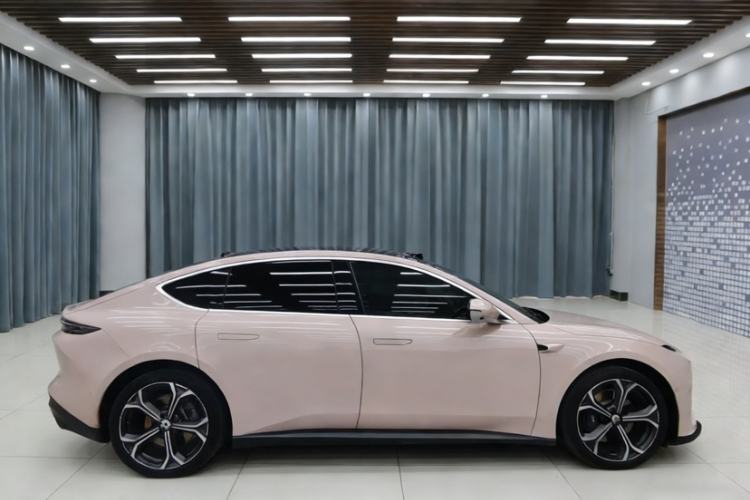 Used Nio ET5 2022 75 kWh Exterior 10