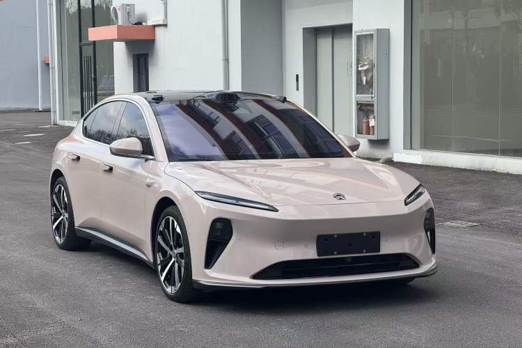 Used Nio ET5 2022 75 kWh Exterior 2