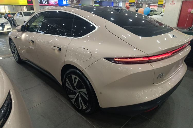 Used Nio ET5 2022 75 kWh Exterior 3