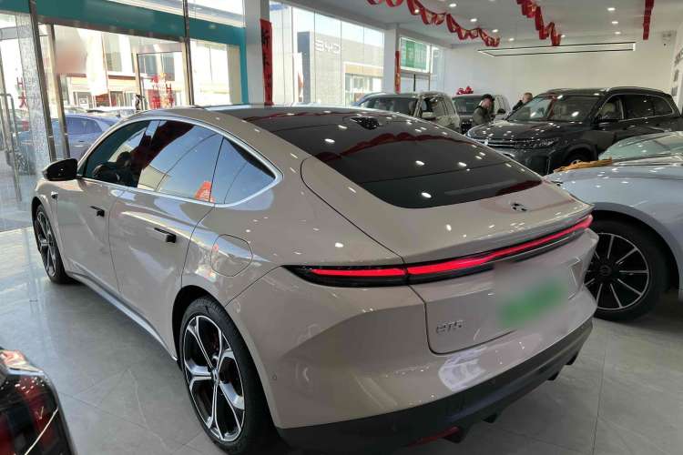 Used Nio ET5 2022 75 kWh Exterior 3