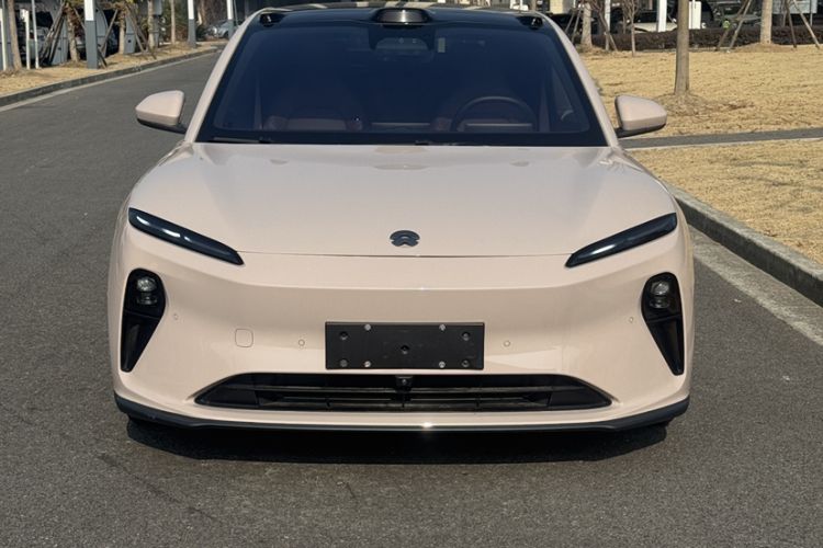 Used Nio ET5 2022 75 kWh Exterior 4