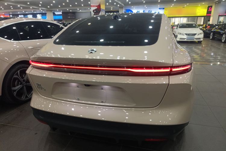 Used Nio ET5 2022 75 kWh Exterior 4