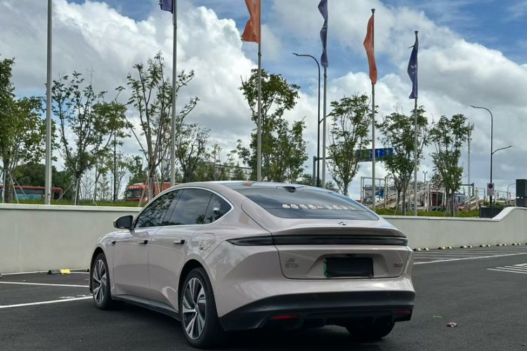 Used Nio ET5 2022 75 kWh Exterior 4