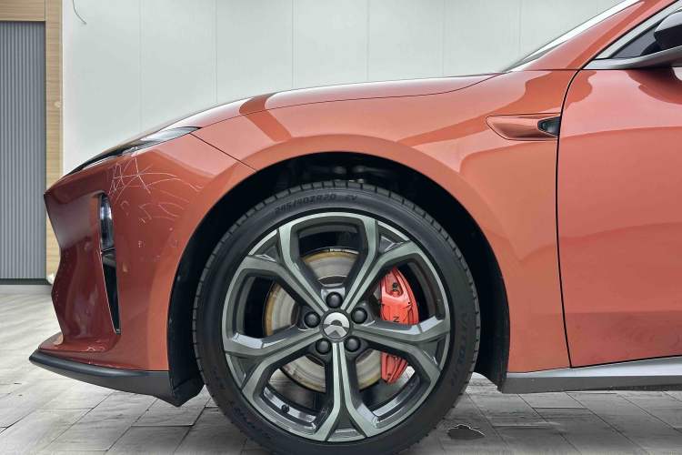 Used Nio ET5 2022 75 kWh Exterior 4