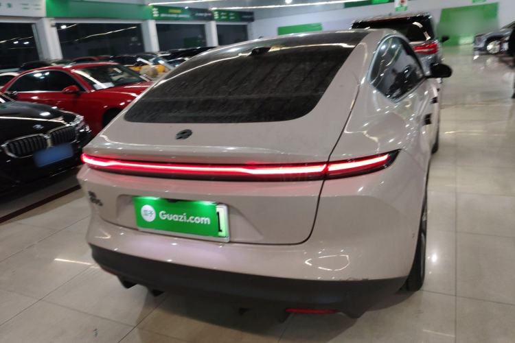 Used Nio ET5 2022 75 kWh Exterior 4