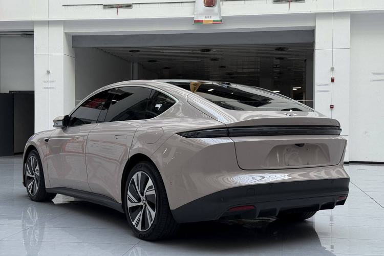 Used Nio ET5 2022 75 kWh Exterior 4