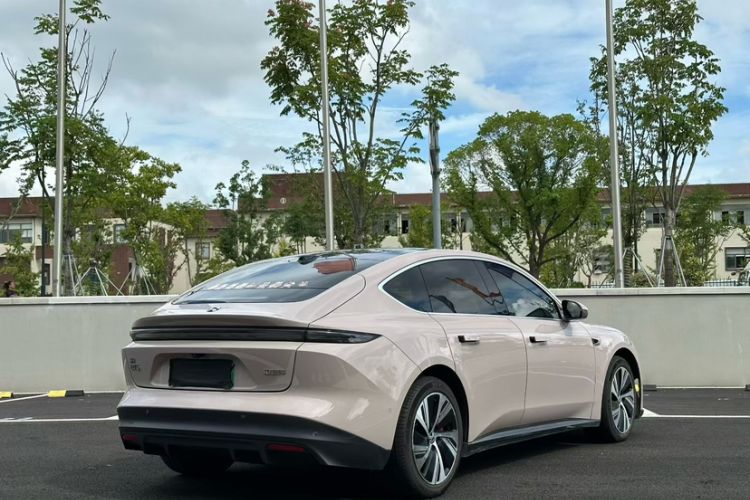 Used Nio ET5 2022 75 kWh Exterior 5