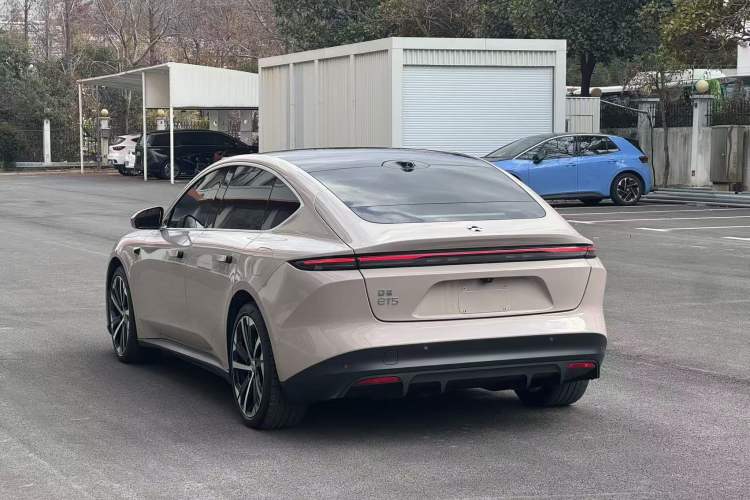 Used Nio ET5 2022 75 kWh Exterior 5