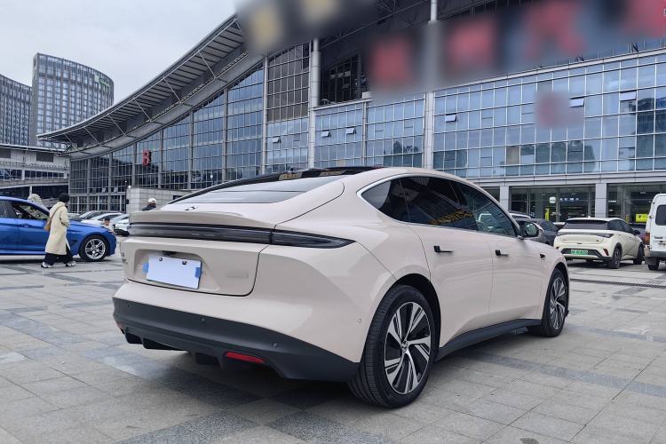 Used Nio ET5 2022 75 kWh Exterior 5