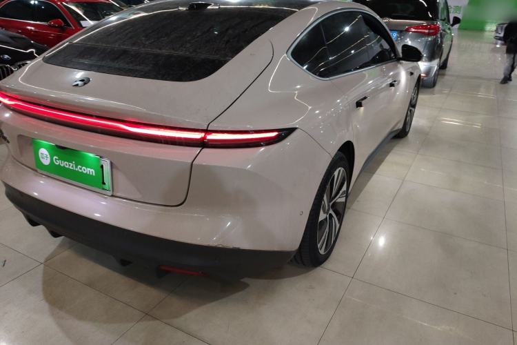 Used Nio ET5 2022 75 kWh Exterior 6