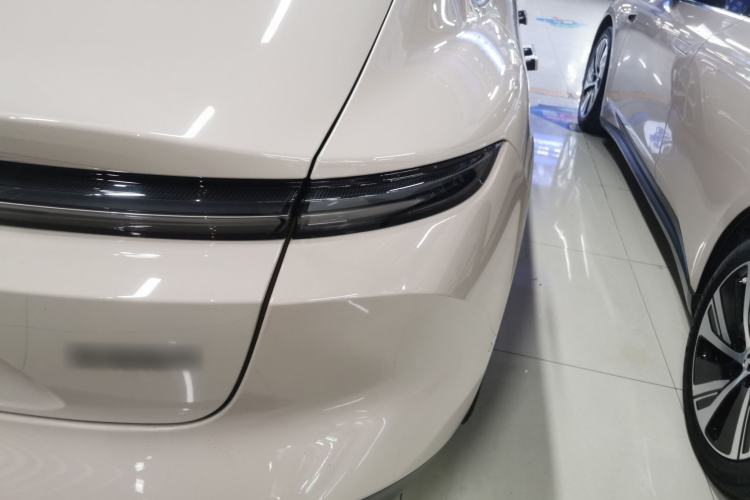 Used Nio ET5 2022 75 kWh Exterior 6