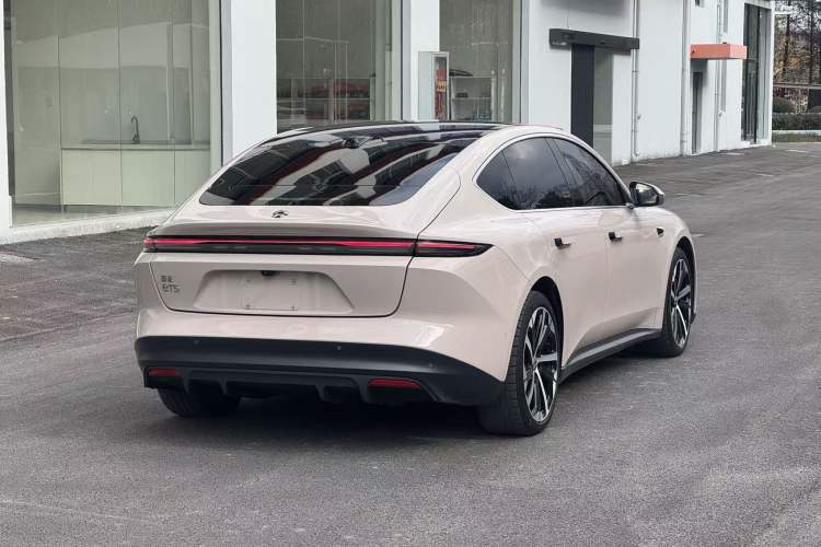 Used Nio ET5 2022 75 kWh Exterior 6