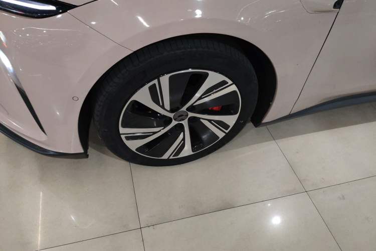 Used Nio ET5 2022 75 kWh Exterior 7