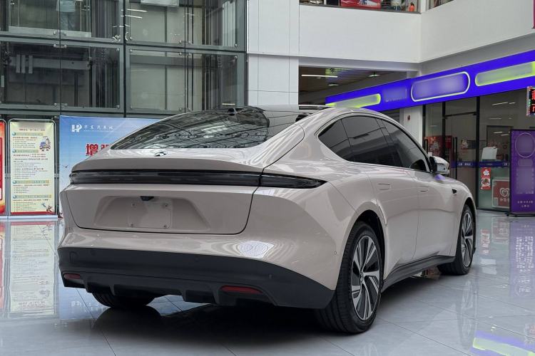Used Nio ET5 2022 75 kWh Exterior 7