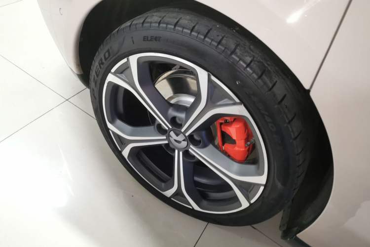 Used Nio ET5 2022 75 kWh Exterior 8