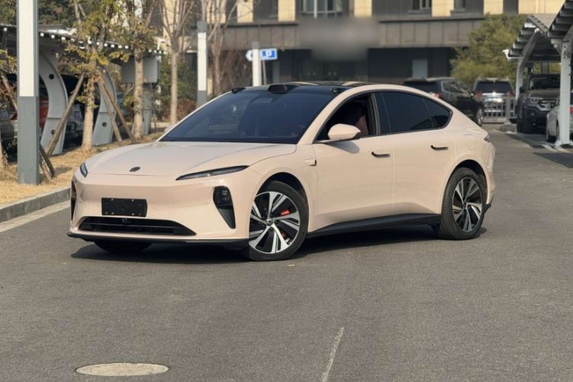 Used Nio ET5 2022 75 kWh Front Left 45 Deg
