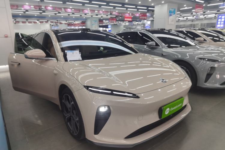 Used Nio ET5 2022 75 kWh Front Right 45 Deg