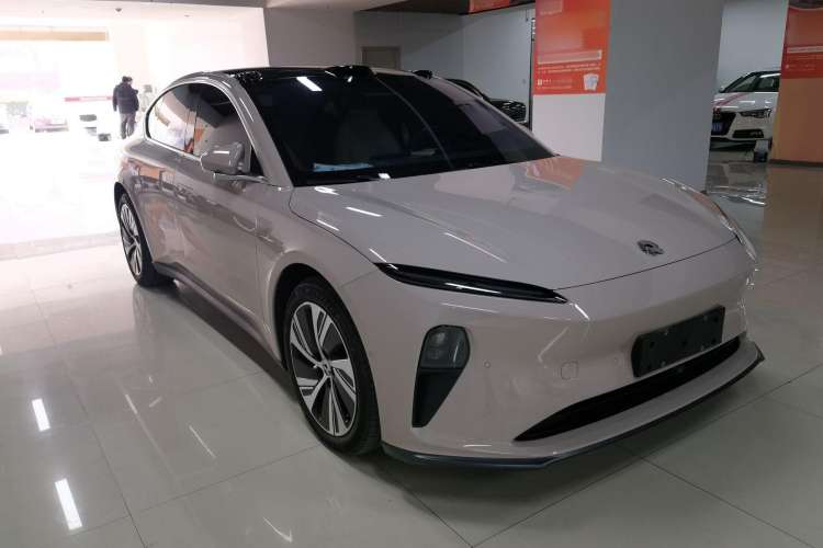 Used Nio ET5 2022 75 kWh Front Right 45 Deg