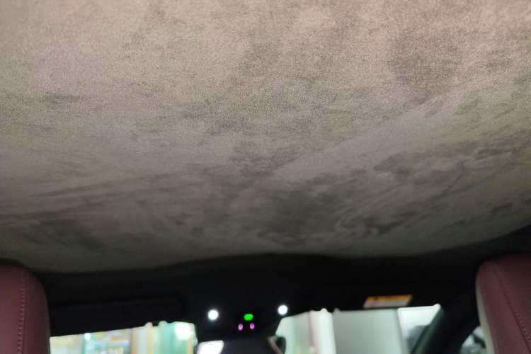 Used Nio ET5 2022 75 kWh Headliner
