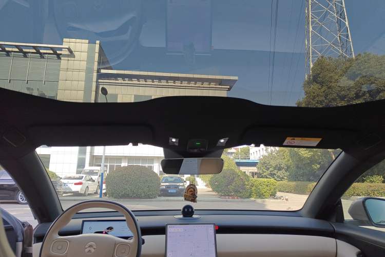 Used Nio ET5 2022 75 kWh Headliner