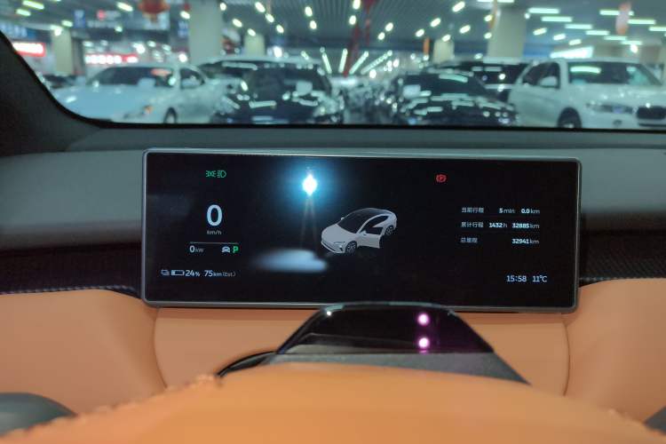 Used Nio ET5 2022 75 kWh Instrument Cluster