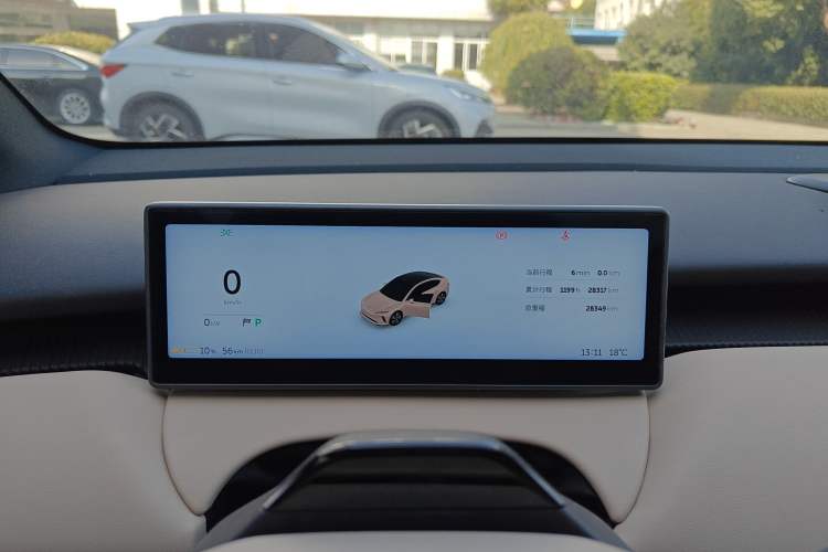 Used Nio ET5 2022 75 kWh Instrument Cluster