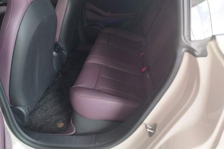 Used Nio ET5 2022 75 kWh Interior 1