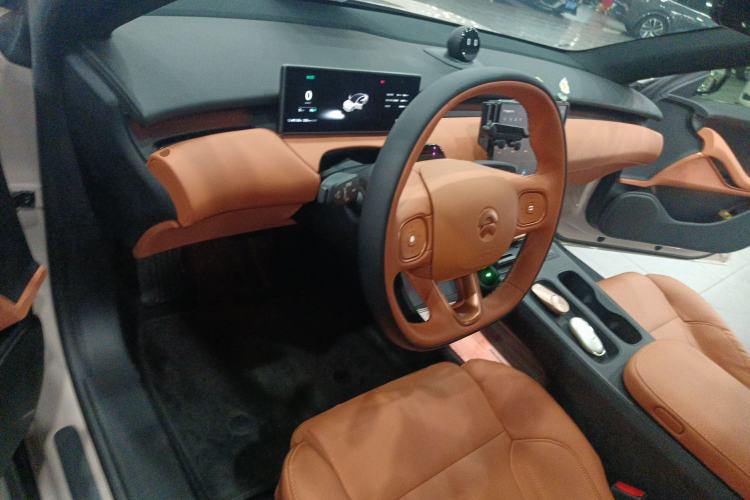 Used Nio ET5 2022 75 kWh Interior 2