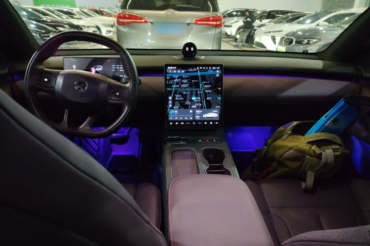 Used Nio ET5 2022 75 kWh Interior 2