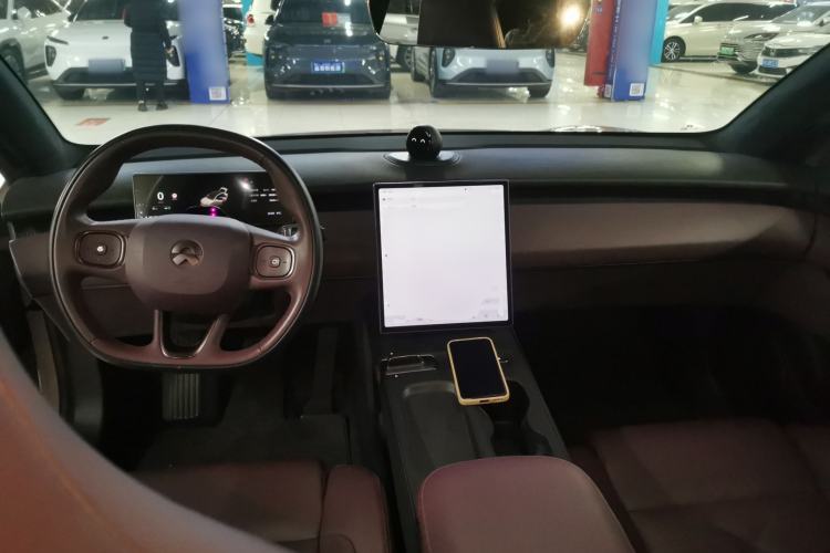 Used Nio ET5 2022 75 kWh Interior 2