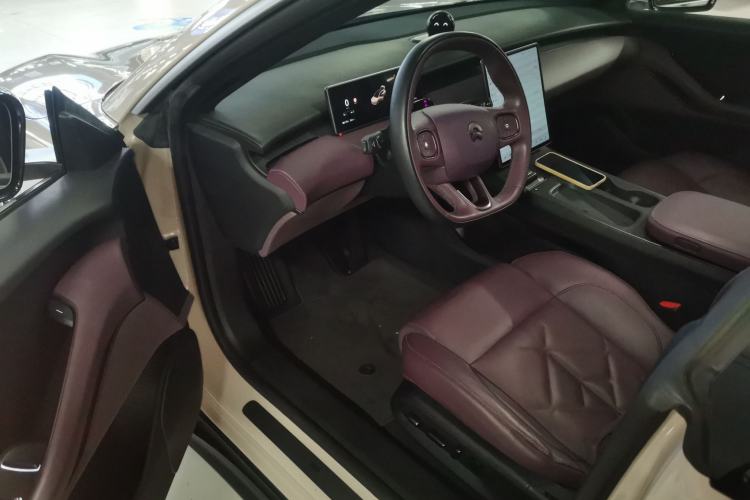 Used Nio ET5 2022 75 kWh Interior 3