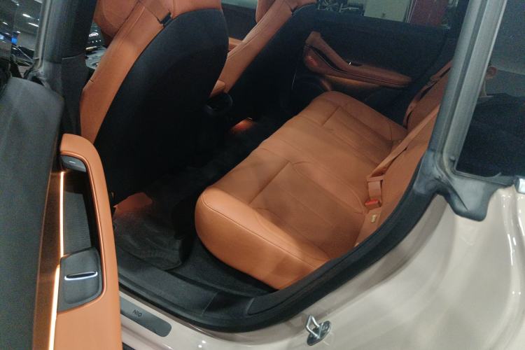 Used Nio ET5 2022 75 kWh Interior 4