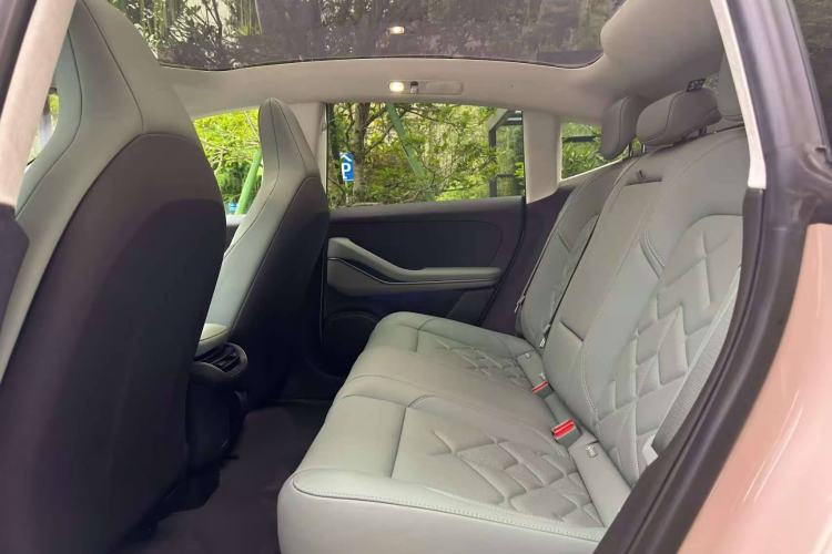 Used Nio ET5 2022 75 kWh Interior 4
