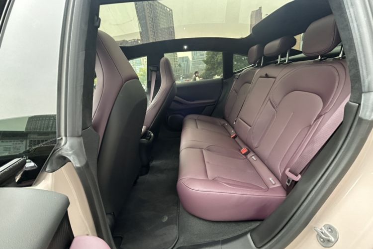 Used Nio ET5 2022 75 kWh Interior 4