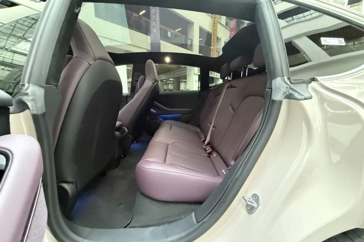 Used Nio ET5 2022 75 kWh Interior 5