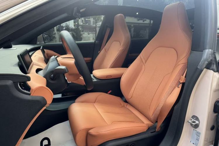 Used Nio ET5 2022 75 kWh Interior 6