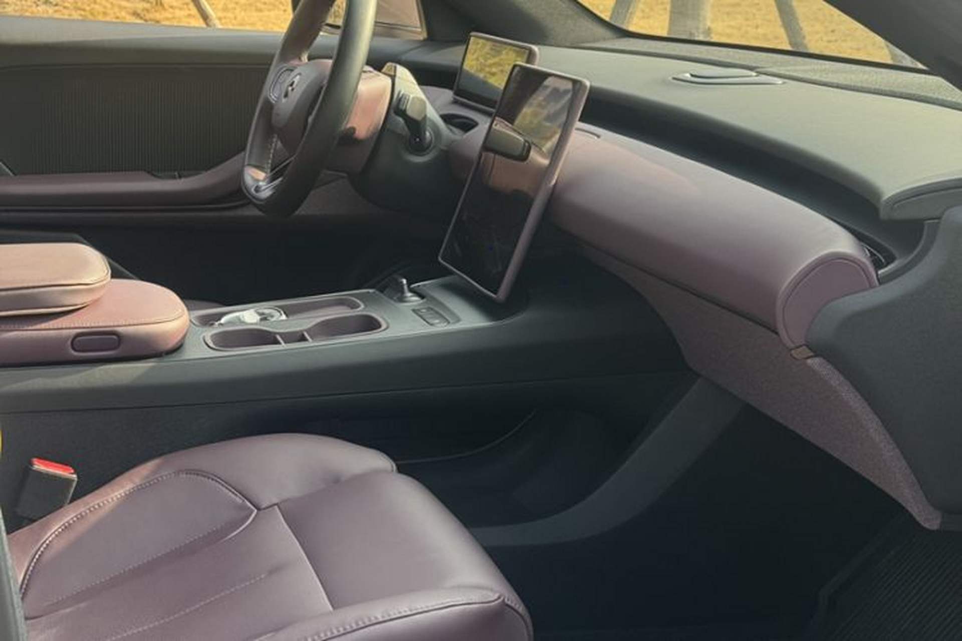 Used Nio ET5 2022 75 kWh Interior 7
