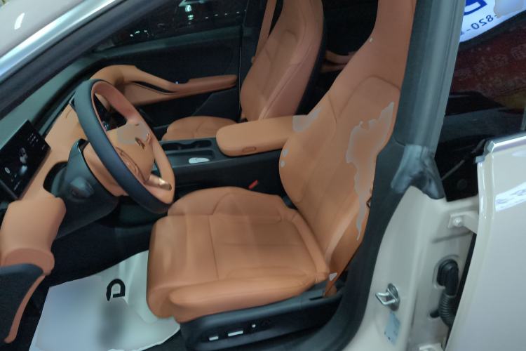 Used Nio ET5 2022 75 kWh Left Front Seat