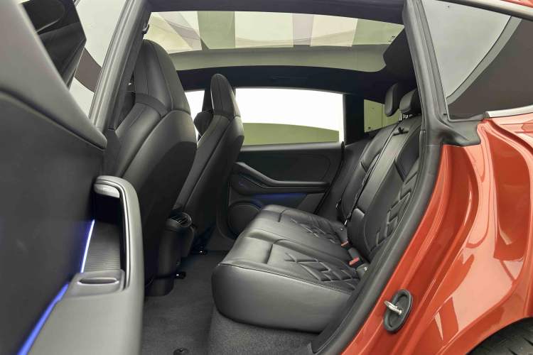 Used Nio ET5 2022 75 kWh Left Rear Seat