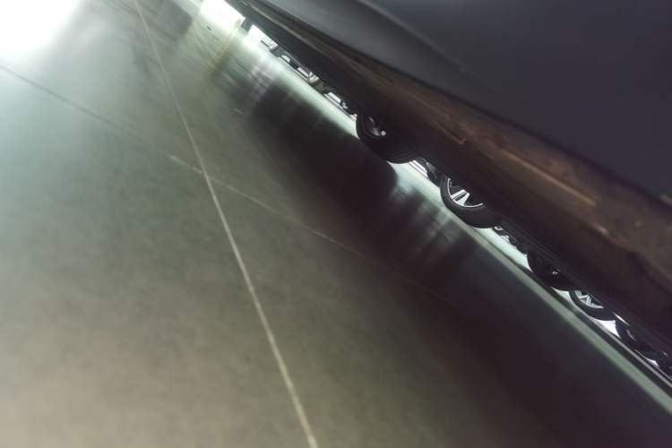 Used Nio ET5 2022 75 kWh Left Side Sill
