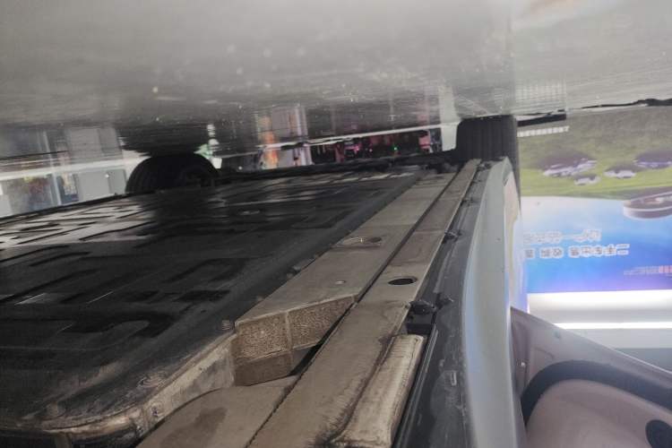 Used Nio ET5 2022 75 kWh Left Side Sill