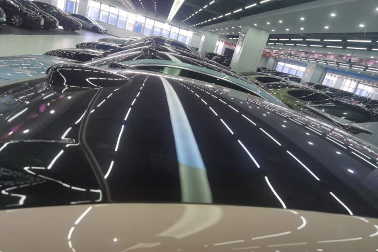 Used Nio ET5 2022 75 kWh Roof