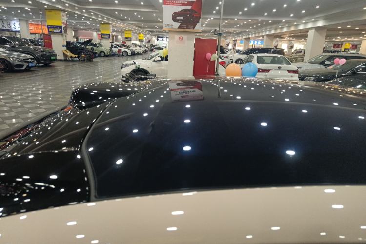 Used Nio ET5 2022 75 kWh Roof