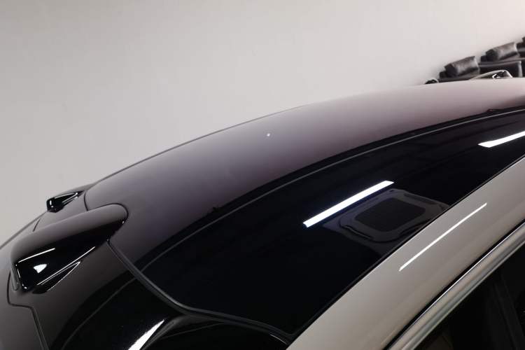 Used Nio ET5 2022 75 kWh Roof