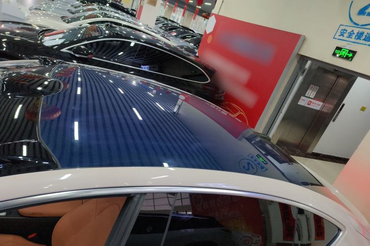 Used Nio ET5 2022 75 kWh Roof