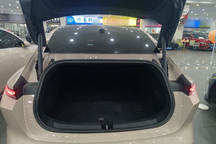 Used Nio ET5 2022 75 kWh Trunk