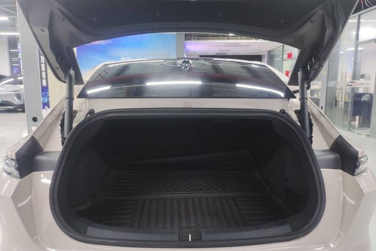Used Nio ET5 2022 75 kWh Trunk